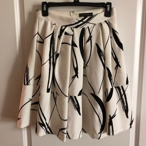 Banana Republic | XO” Print Full Skirt | Size 4
